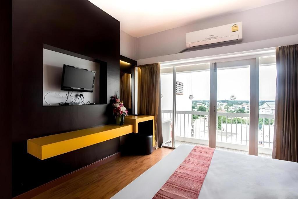 Pailyn Phitsanulok Hotel Dış mekan fotoğraf