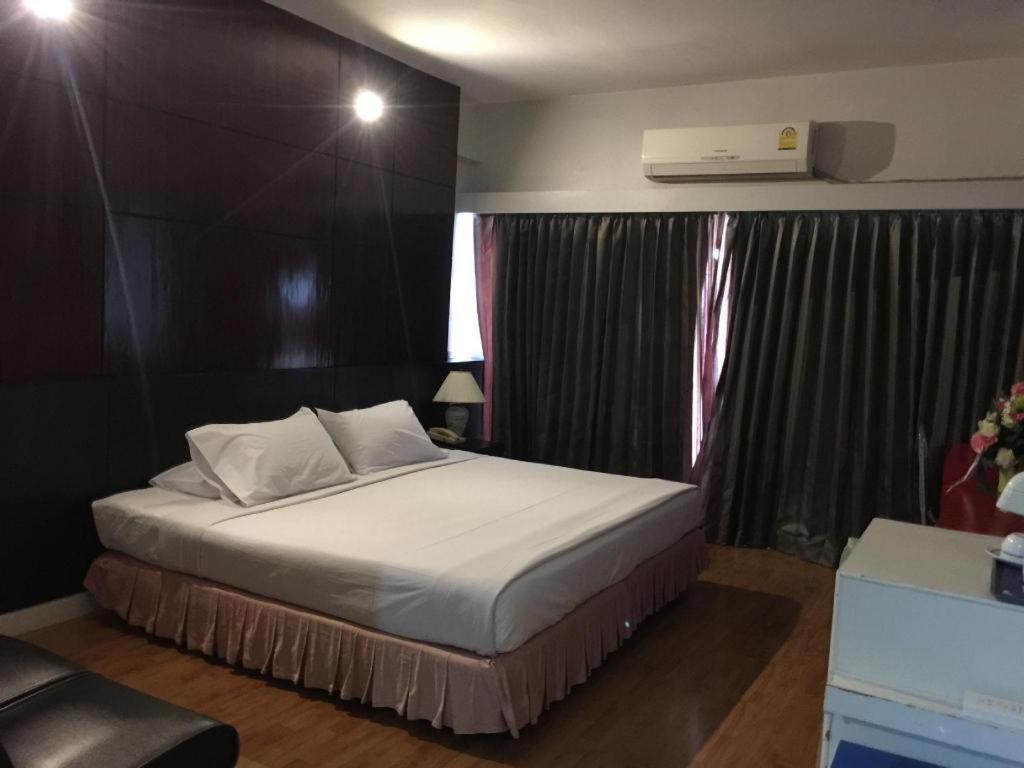 Pailyn Phitsanulok Hotel Dış mekan fotoğraf