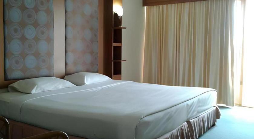 Pailyn Phitsanulok Hotel Dış mekan fotoğraf